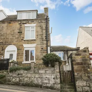 5 Green Lane Whitby